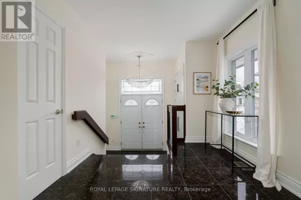 Richmond Hill (harding), ON L4C1L7,339 ELMWOOD AVENUE