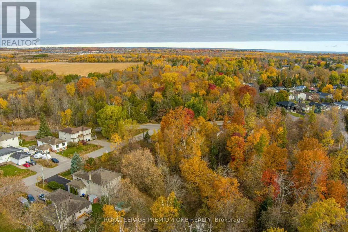 Innisfil (lefroy), ON L0L1C0,909B WILLOW STREET