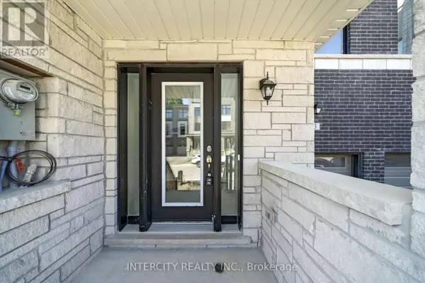 Richmond Hill, ON L4E1A2,83 PUISAYA DRIVE