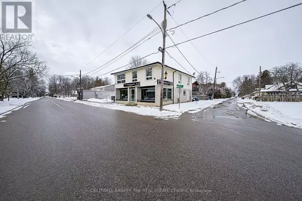 Georgina (sutton & Jackson's Point), ON L0E1L0,920 LAKE DRIVE