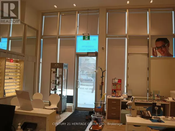 Richmond Hill (doncrest), ON L4B3V1,8763 Bayview AVE #123&125