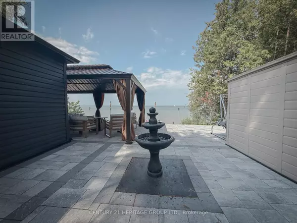 Georgina (sutton & Jackson's Point), ON L0E1R0,110 HEDGE ROAD