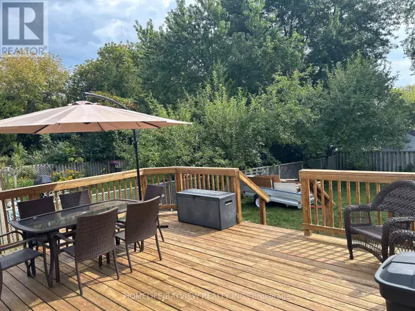 Innisfil (alcona), ON L9S1V5,999 ANNA MARIA AVENUE