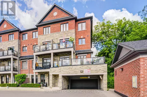 196 Pine Grove RD #3, Vaughan (islington Woods), ON L4L0H8