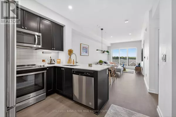 Aurora, ON L4G7C4,555 William Graham DR #351