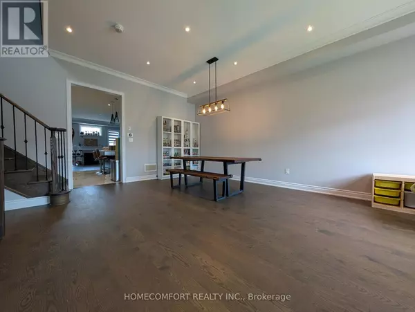 Richmond Hill (oak Ridges Lake Wilcox), ON L4E0E4,230 PARADELLE DRIVE