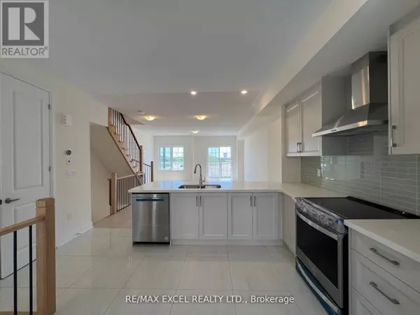 Whitchurch-stouffville (stouffville), ON L4A4X7,42 CLIPPERS CRESCENT