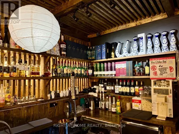 7057 YONGE STREET, Markham (grandview), ON L3T2A6