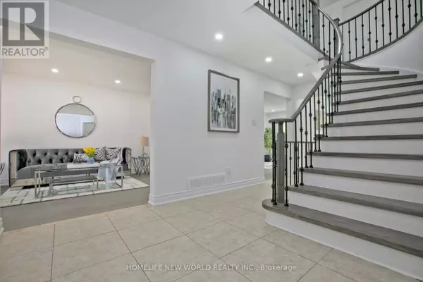 Richmond Hill (harding), ON L4C8T7,94 WELDRICK ROAD E