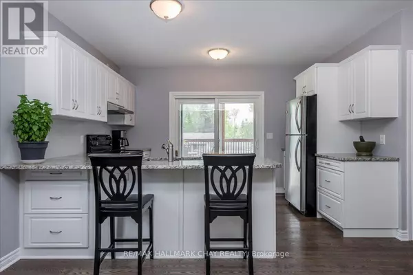 Innisfil, ON L0L1C0,1047 LARCH STREET