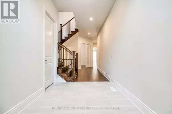 Vaughan (vellore Village), ON L3L0G9,160 WINTHROP CRESCENT