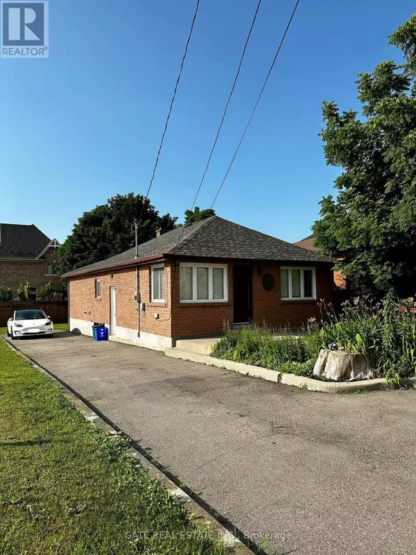 Richmond Hill (oak Ridges), ON L4E3K7,86 BOND CRESCENT