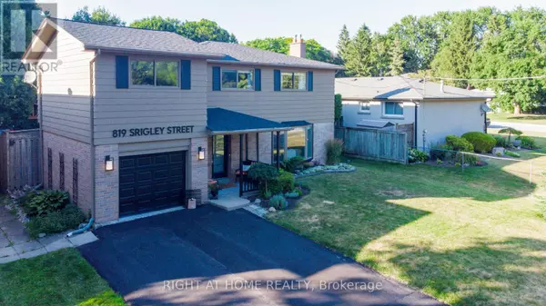 819 SRIGLEY STREET, Newmarket (gorham-college Manor), ON L3Y1X9