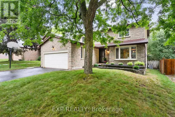 56 MANNING CRESCENT, Newmarket (gorham-college Manor), ON L3Y6H4