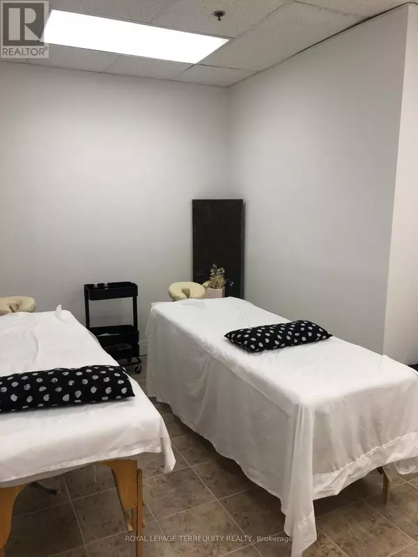 Vaughan (east Woodbridge), ON L4L9P1,13 OFFICE 202 - 8611 WESTON ROAD