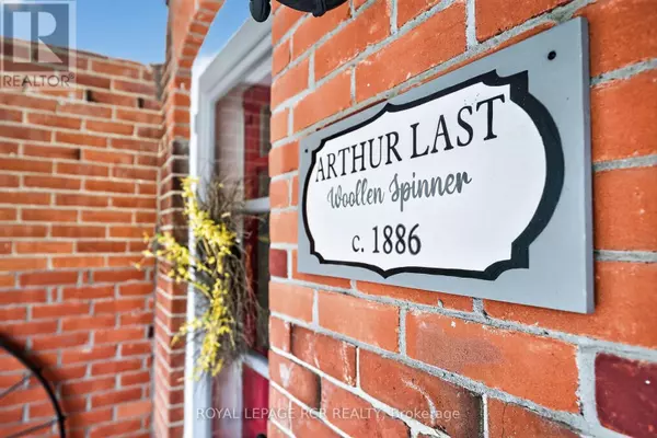 East Gwillimbury (mt Albert), ON L0G1M0,36 MAIN STREET