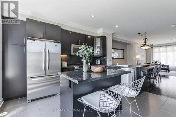 Vaughan (west Woodbridge), ON L4L0C5,15 POWSELAND CRESCENT W