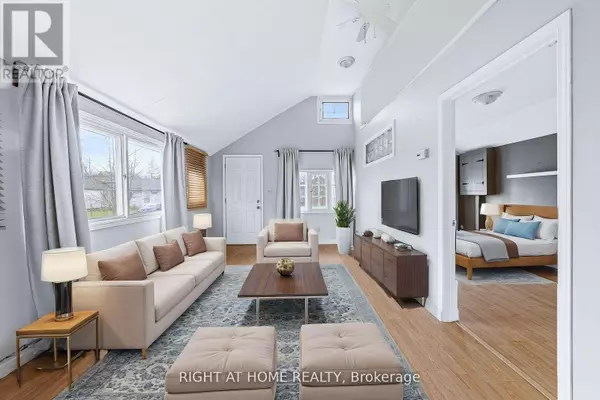 Innisfil (alcona), ON L9S2E9,685 REID STREET