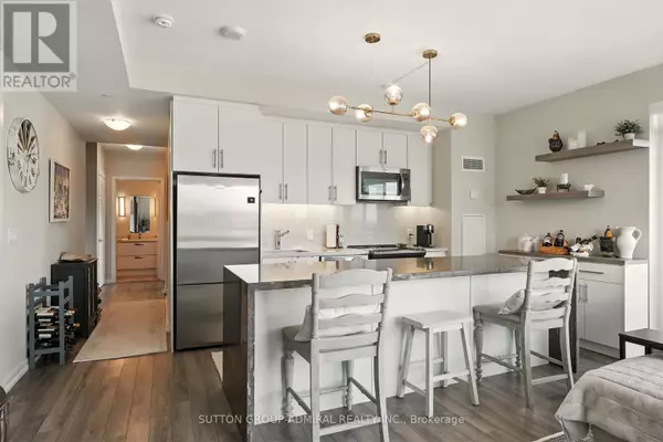 Innisfil, ON L9S0L9,241 Sea Ray AVE #A217