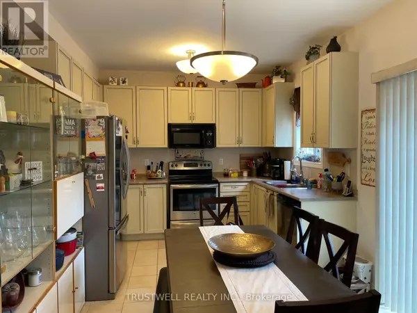 Richmond Hill (oak Ridges Lake Wilcox), ON L4E5B3,19 BALLIOL AVENUE