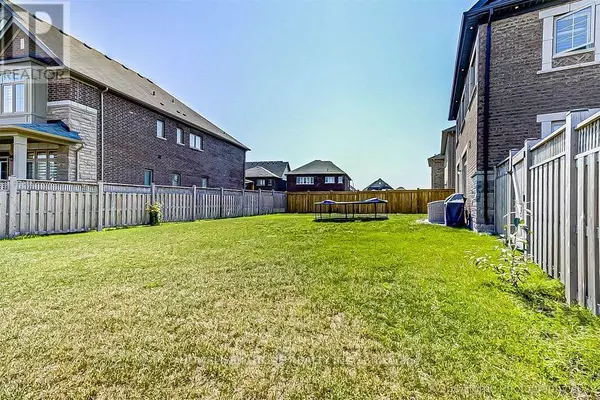 Innisfil, ON L9S0J9,1589 ANGUS STREET