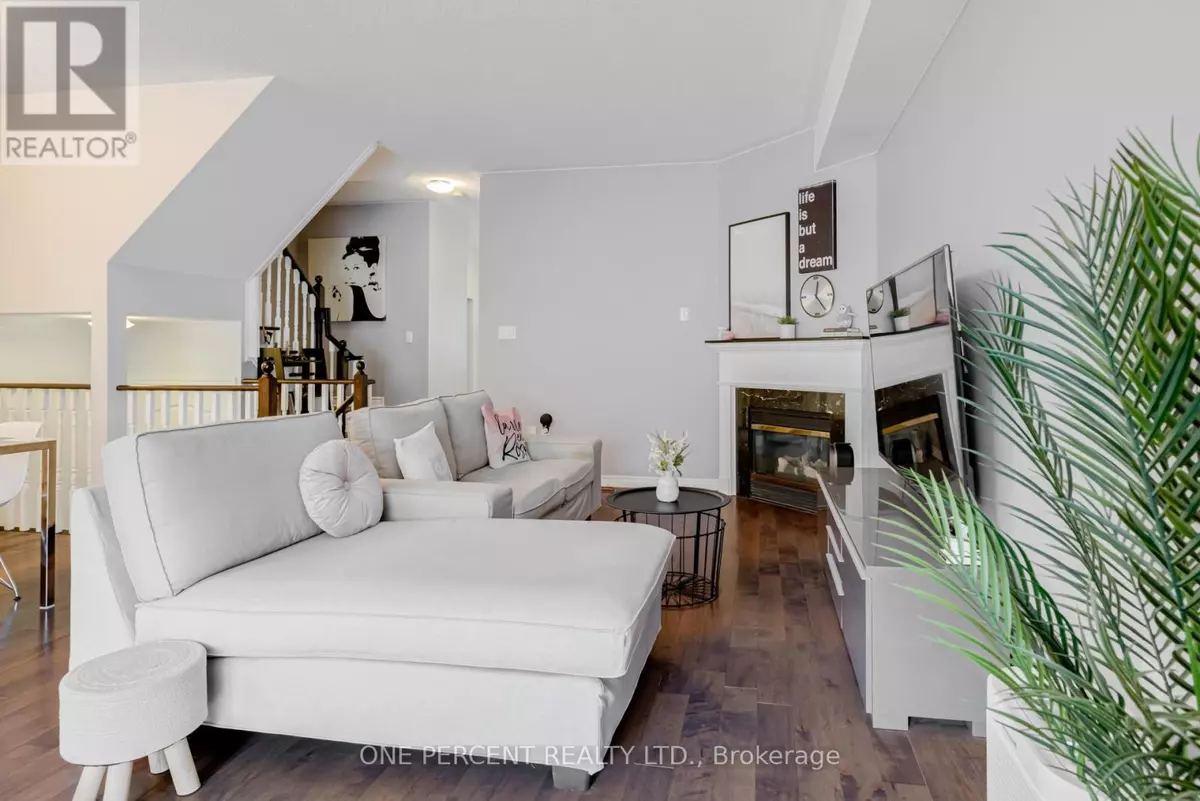 Vaughan (patterson), ON L4J8V2,64 LANDER CRESCENT