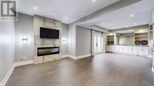 Aurora (aurora Estates), ON L4G3X7,87 Black Walnut CT #Bsmt