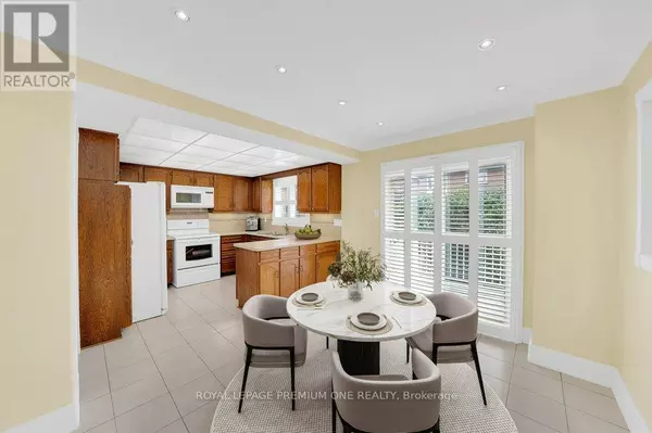 Vaughan (east Woodbridge), ON L4L5B2,67 EMBASSY DRIVE