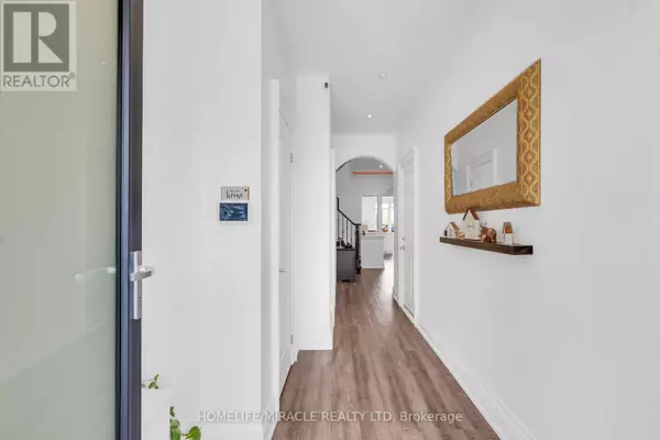 Vaughan (patterson), ON L6A4E8,399 LADY NADIA DRIVE