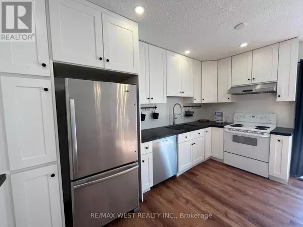 King (schomberg), ON L0G1T0,203 Main ST #2A