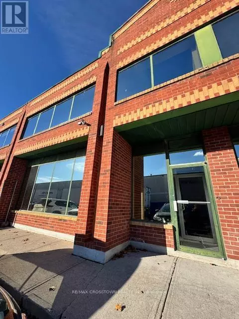 399 Applewood CRES #5, Vaughan (concord), ON L4K4J3