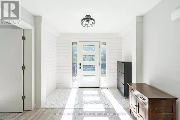 Innisfil, ON L9S2W1,1844 OAKWOOD ROAD