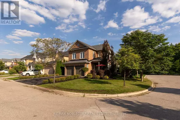 25 AZTEC COURT, Richmond Hill (westbrook), ON L4S2W6