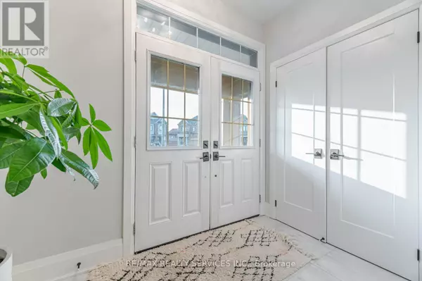 East Gwillimbury (holland Landing), ON L6N0T3,7 BYBLOS COURT