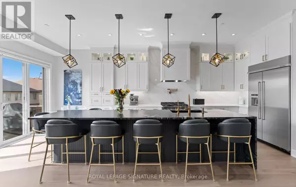 29 SIKURA CIRCLE, Aurora, ON L4G3Y8