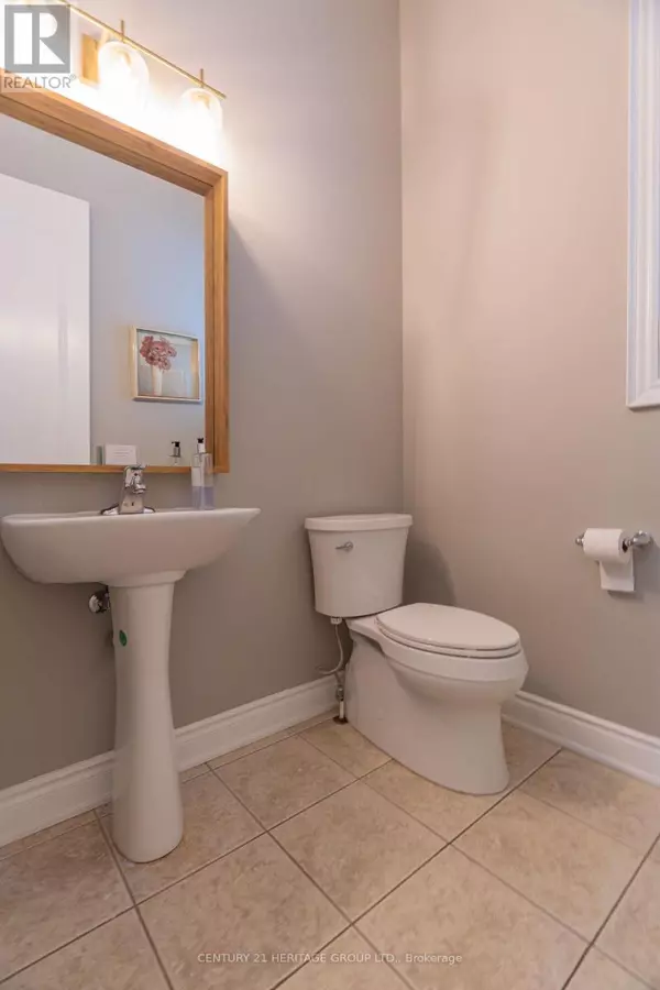 Vaughan (patterson), ON L6A0Z5,20 ALTUS PARK DRIVE