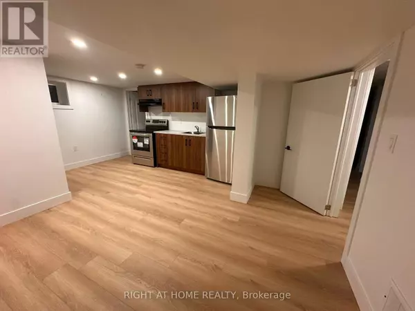 Richmond Hill (oak Ridges Lake Wilcox), ON L4E3E3,24 Sunbay CT #Bsmt 1