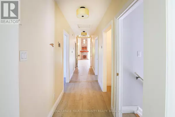 Richmond Hill (oak Ridges), ON L4E2W1,155 KING ROAD