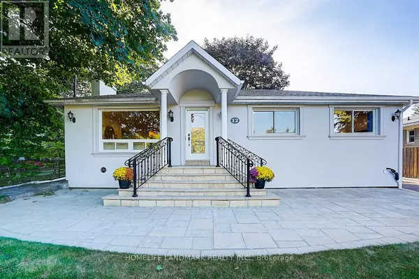 12 PARAMOUNT ROAD, Markham (old Markham Village), ON L3P2V7