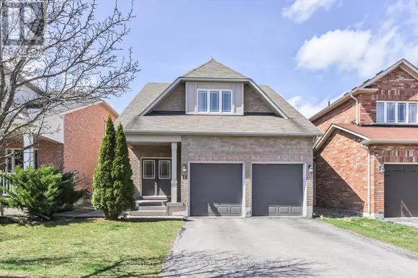 18 KERR LANE, Aurora, ON L4G0E5