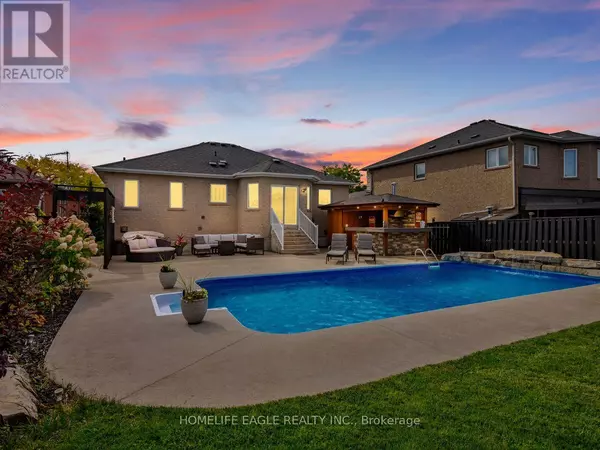 15 EVE COURT, Bradford West Gwillimbury (bradford), ON L3Z3H6