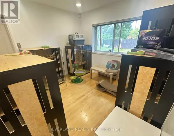 Markham (unionville), ON L3R2E5,33 MAIN STREET