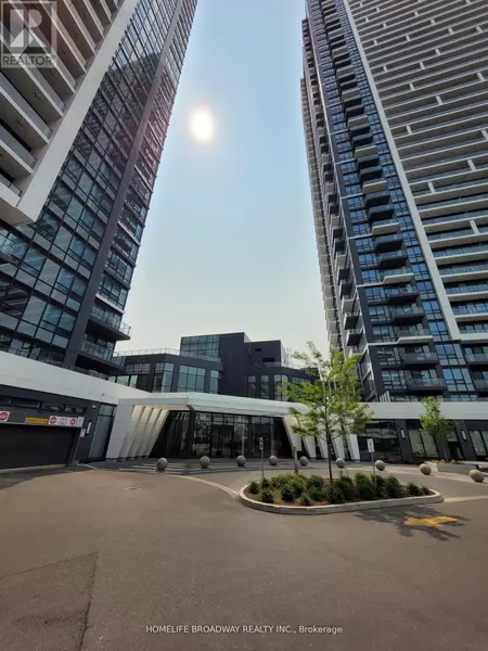 18 Water Walk DR #201, Markham (unionville), ON L3R6L5