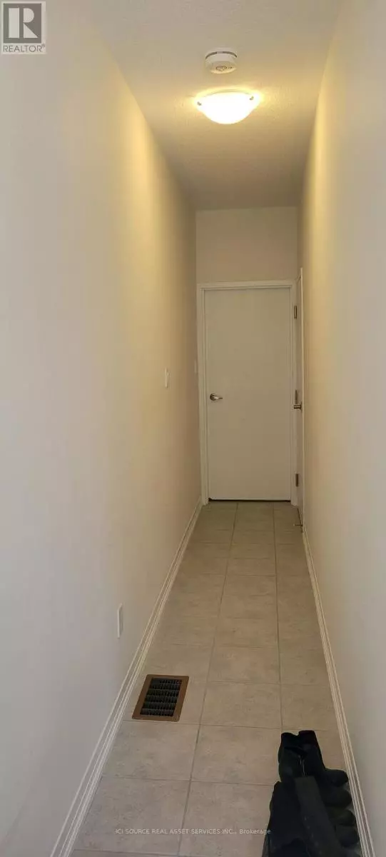 Markham (cedar Grove), ON L6B1R2,76 Carneros WAY #2