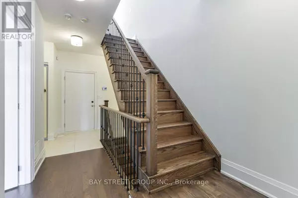 Markham (commerce Valley), ON L3T0G4,43 GANDHI LANE