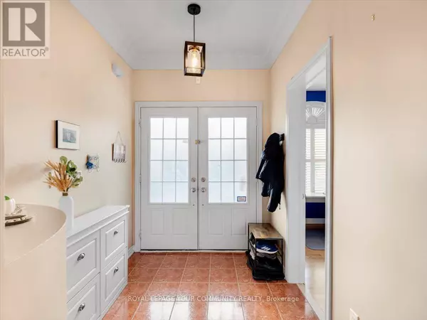 Aurora, ON L4G0J7,9 HEANEY COURT