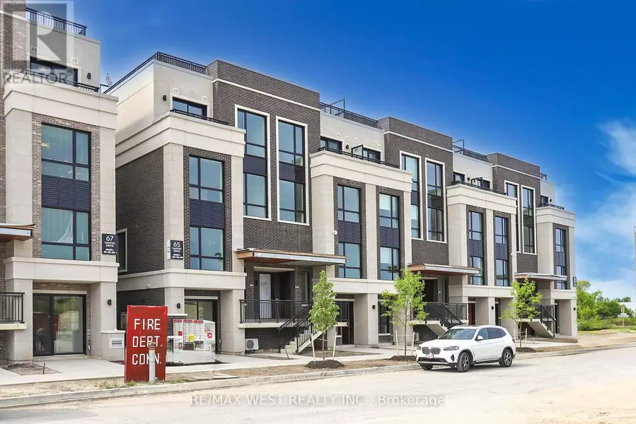 65 Saigon DR North #B311, Richmond Hill, ON L4S0P4