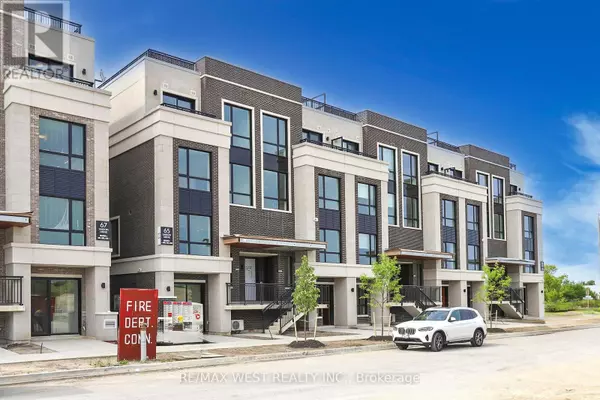 65 Saigon DR North #B311, Richmond Hill, ON L4S0P4