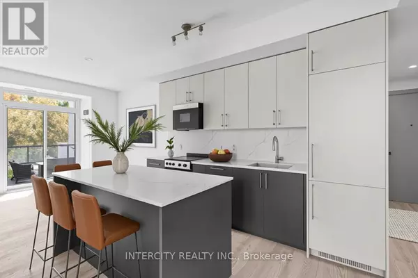 2075 King RD #349, King (king City), ON L7B0R6