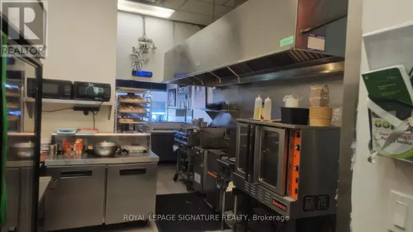 Vaughan (vellore Village), ON L4H2P8,9200 Weston RD #21